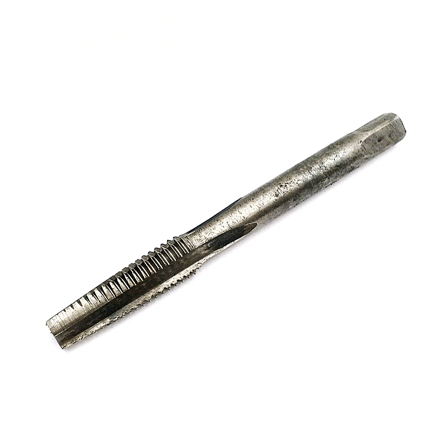  Метчик М8х1,25 ручной, сквозной