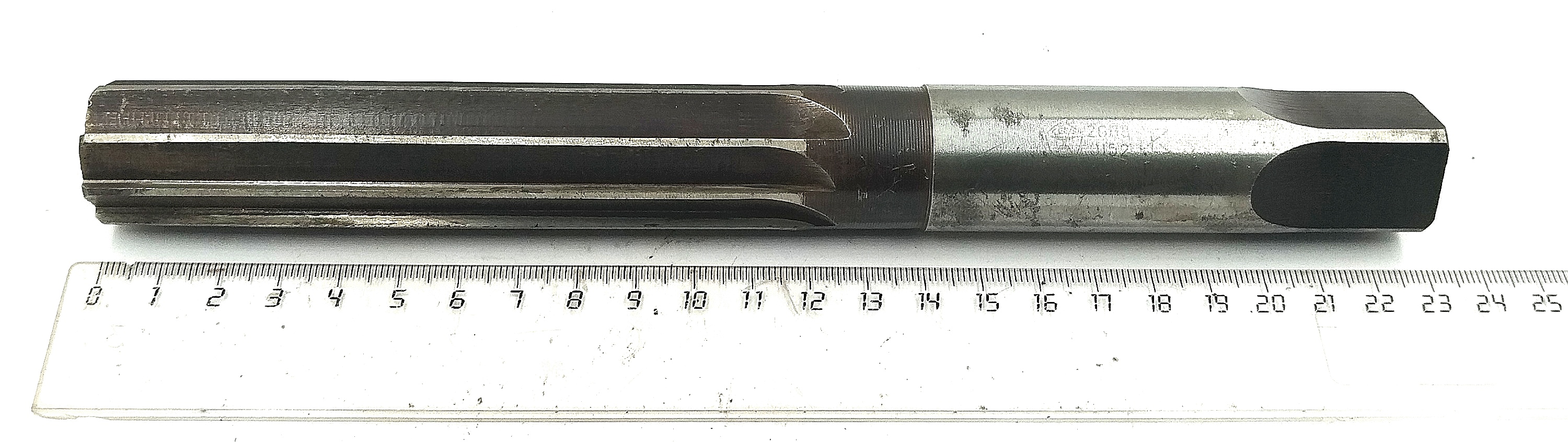 Развертка d 26 Н8 ц/х ручная Z=8