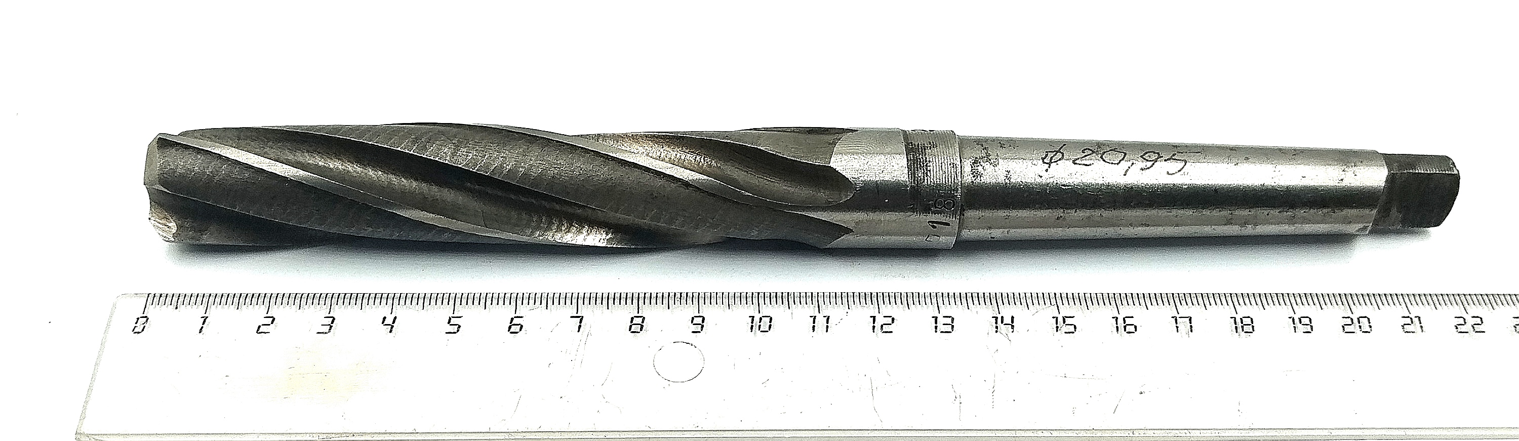 Зенкер цельный d 20,95 №3 к/х КМ2 Z=3 Р18 (Карандаш)