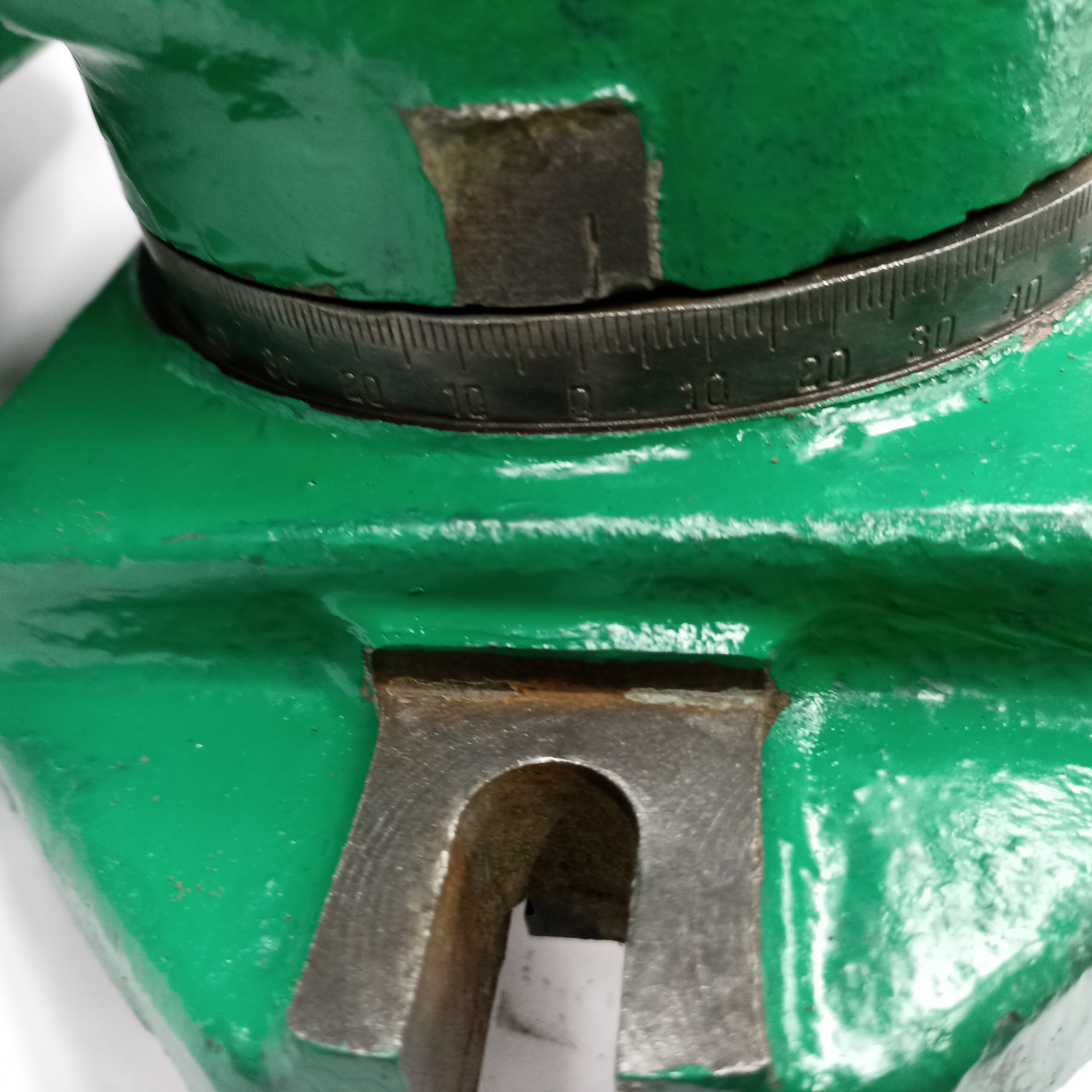 Приспособление универсальное к заточному станку 366 42 П1( бабка )