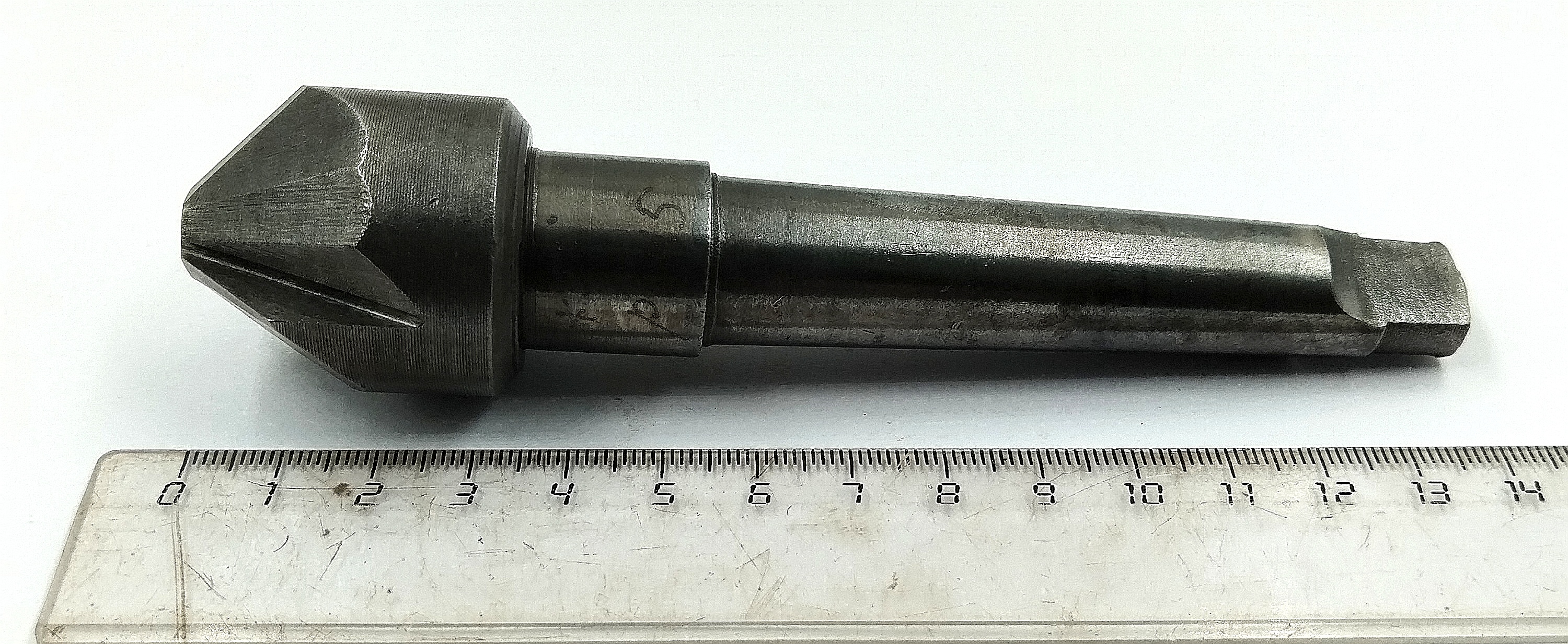Зенковка 32х90° КМ2 Р6М5 Z=3 (Карандаш)