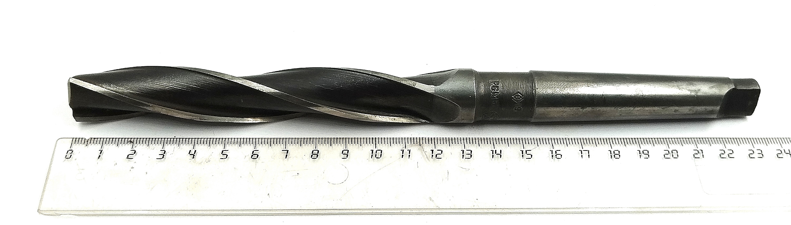 Зенкер цельный d 19 к/х КМ2 Z=3 Р6М5