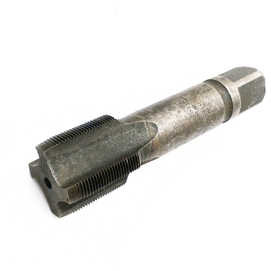 Метчик М39х1,5 м/р, сквозной