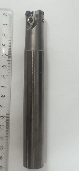 Фреза корпусная d20 концевая радиусная с мех.креплением EMR 4R20-C20-150-2T