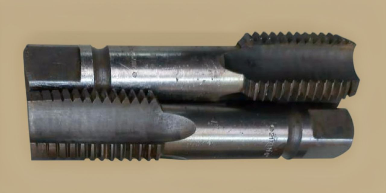 Метчик машинно-ручной М42х4,5 Р6М5 (комплект 2-х шт)