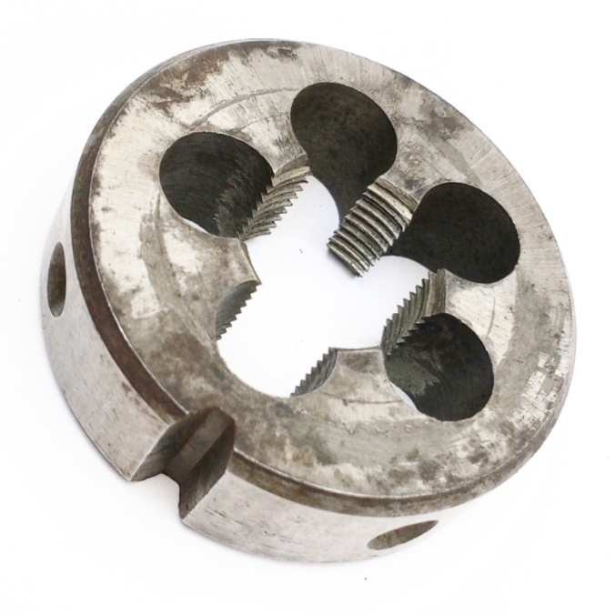 Плашка М22х1,5 6g 9ХС