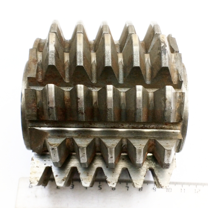 Фреза червячная зуборезная модульная М5,0 20° Кл-A 2°57' 9324-60